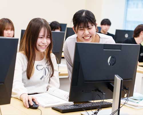 総合ビジネス科