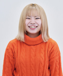安部 小春 さん